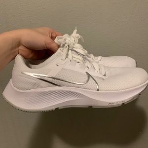 COPY - Only worn once, for a photoshoot.